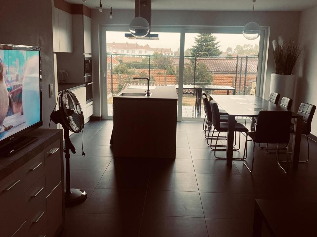 Holiday Home In De Panne Near Plopsaland מראה חיצוני תמונה